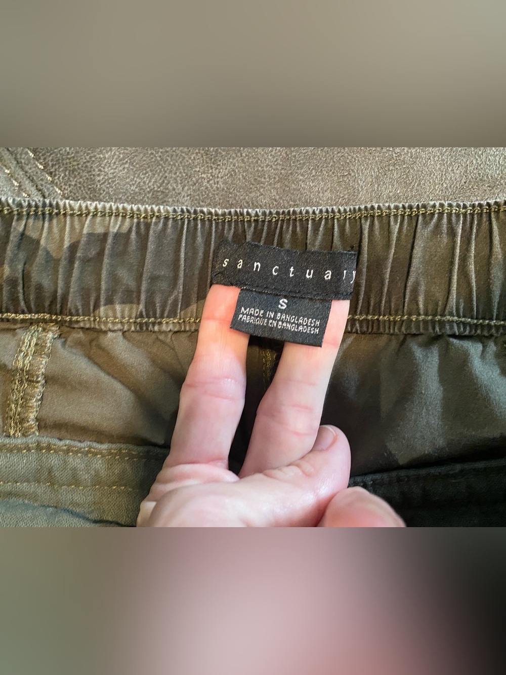 Sanctuary Camo Cargo Pants in Olive Green Sm - Picture 2 of 12